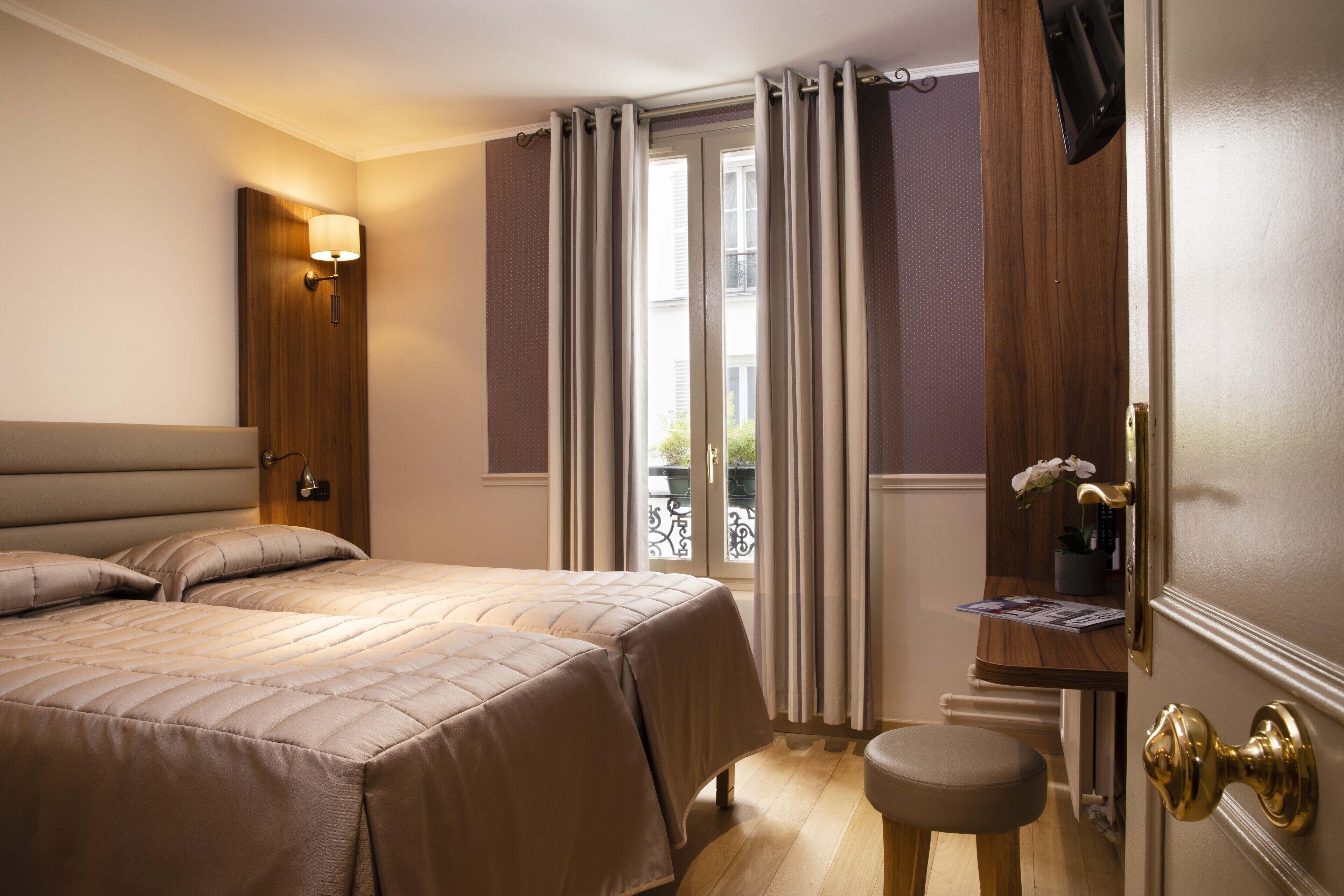 De La Tour Eiffel Hotel