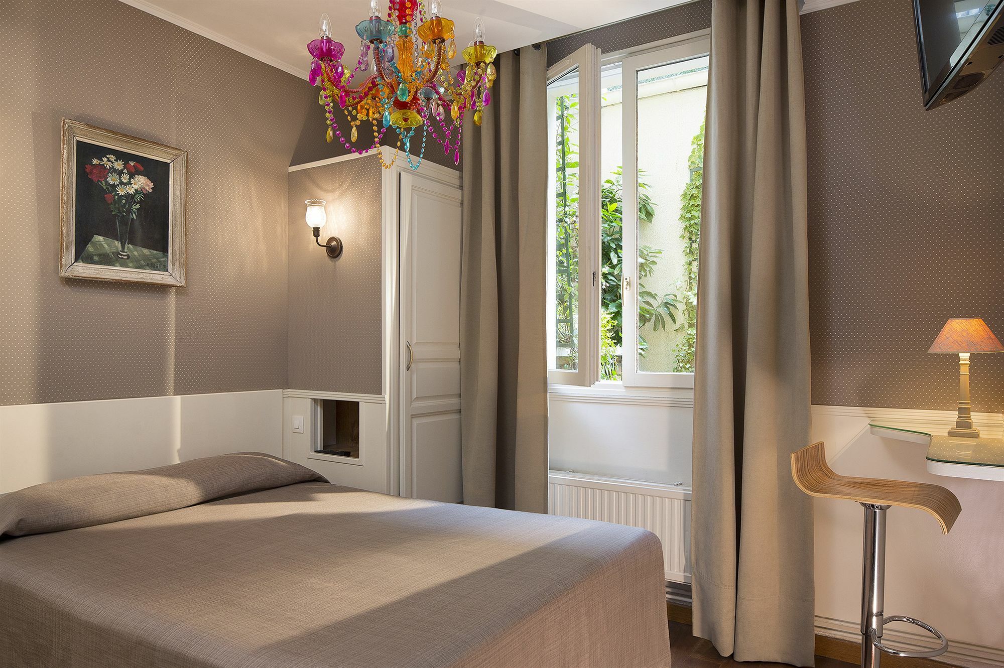 De La Tour Eiffel Hotel